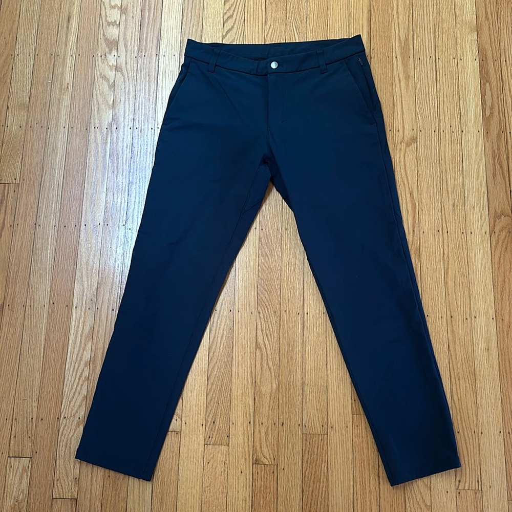 Lululemon Commission Pant Classic 33 x 32”.